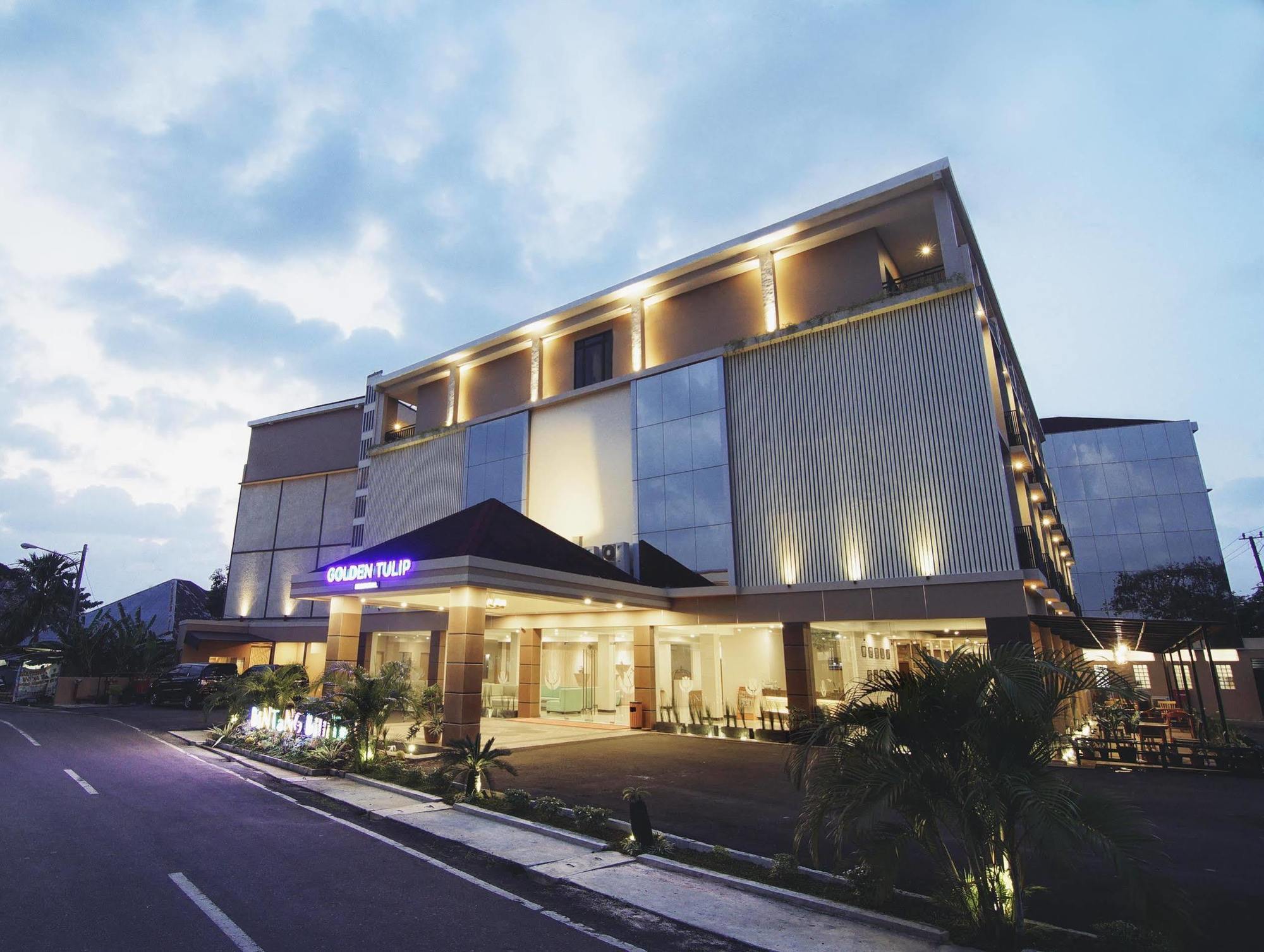 Hotel Golden Tulip Belitung Tanjung Pandan Exterior foto